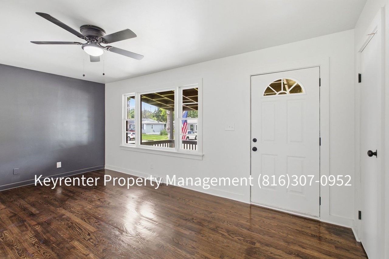 3313 S Vermont Ave - Photo 5 of 26