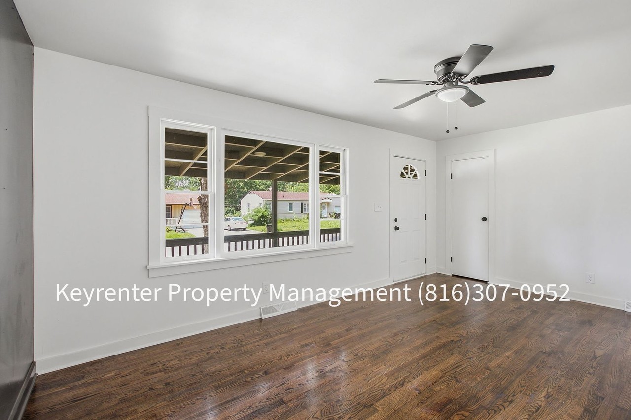 3313 S Vermont Ave - Photo 6 of 26