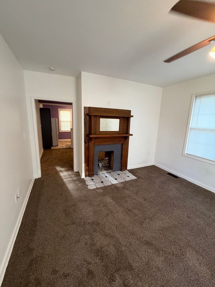917 Myrtle St - Photo 3 of 13