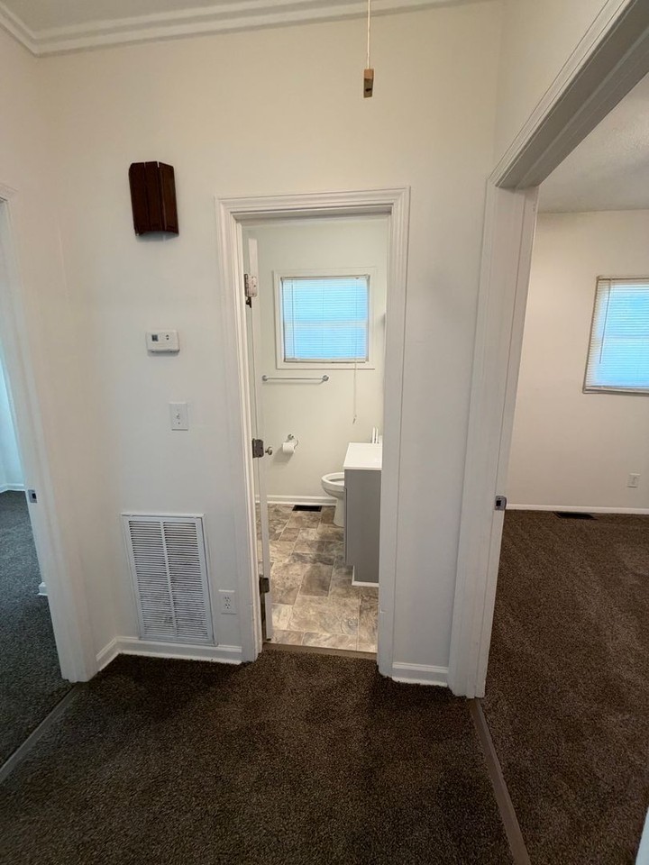917 Myrtle St - Photo 7 of 13