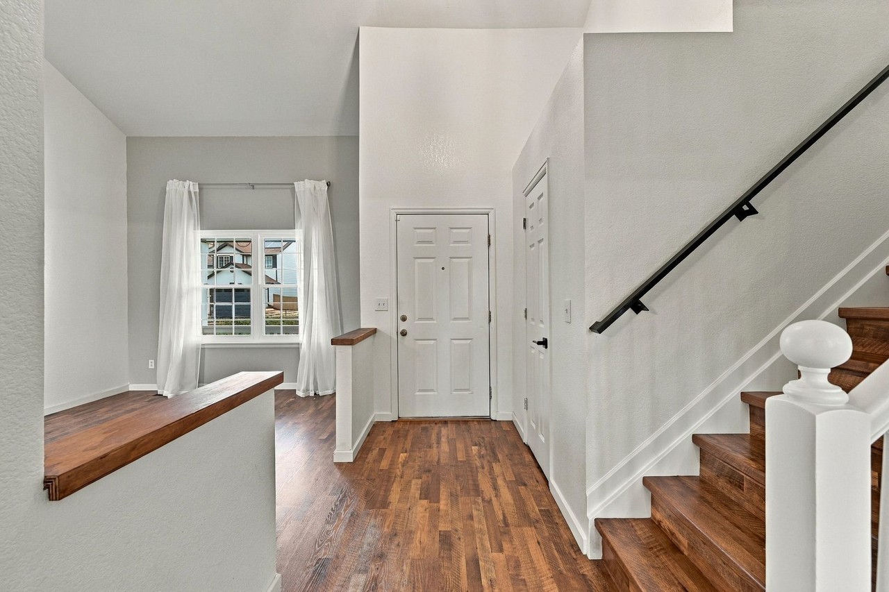 9782 Bucknell Ct - Photo 6 of 38
