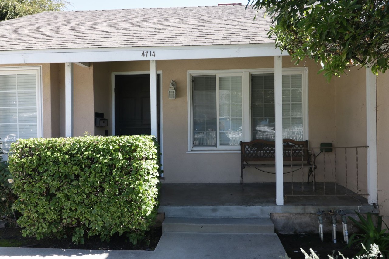 4714 Tobias Ave - Photo 2 of 25