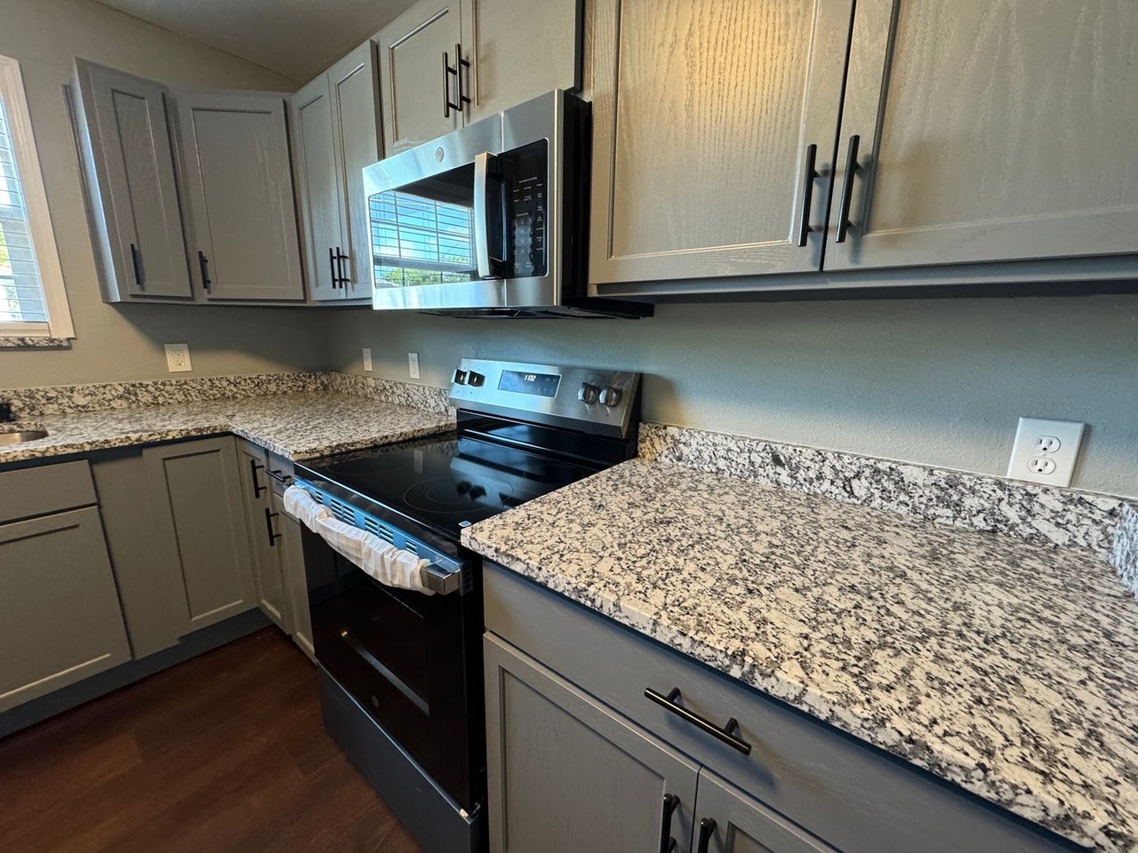 1109 N 18th St - Photo 5 of 16