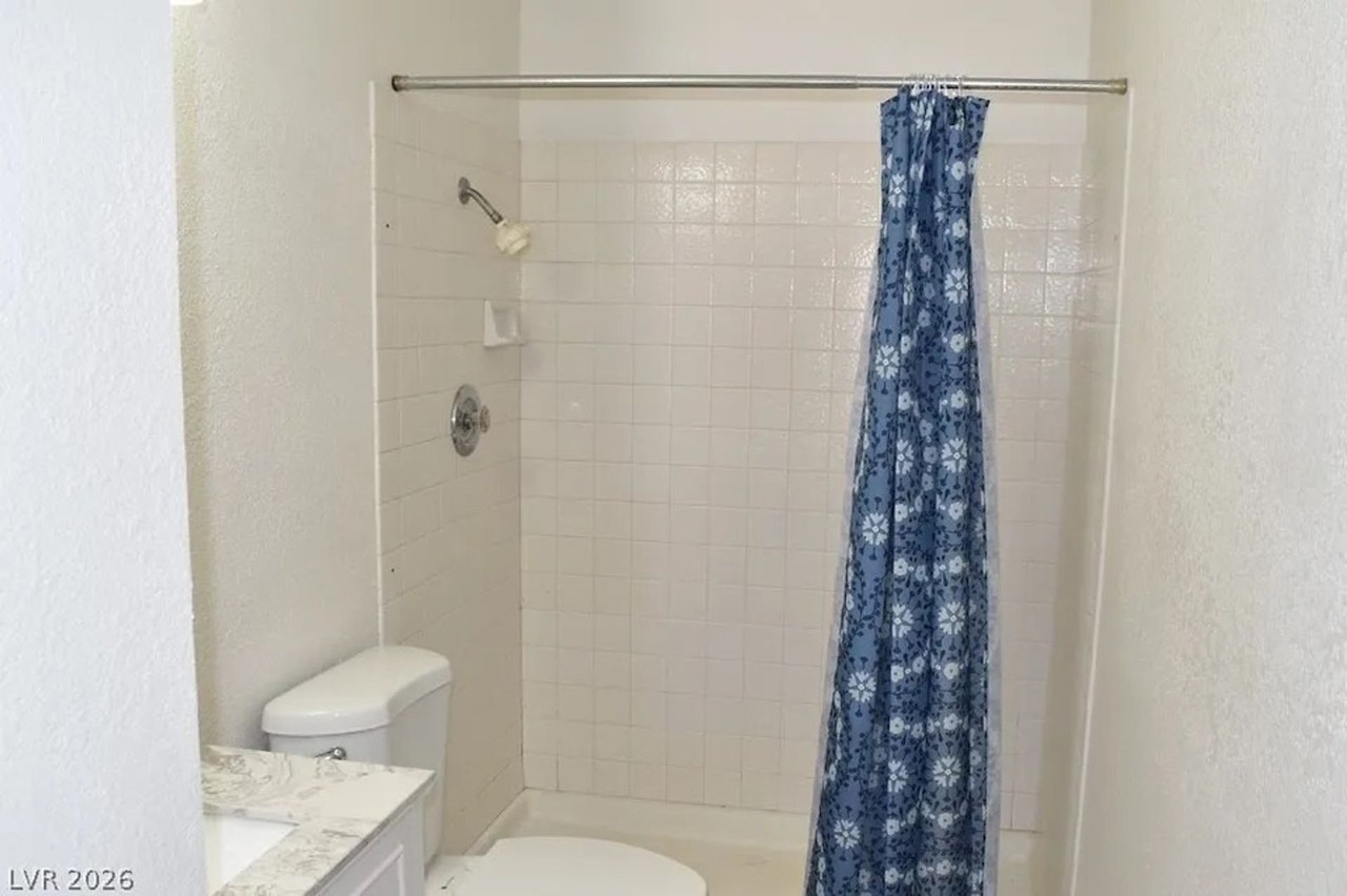 2214 Pebble Creek Ln - Photo 3 of 9