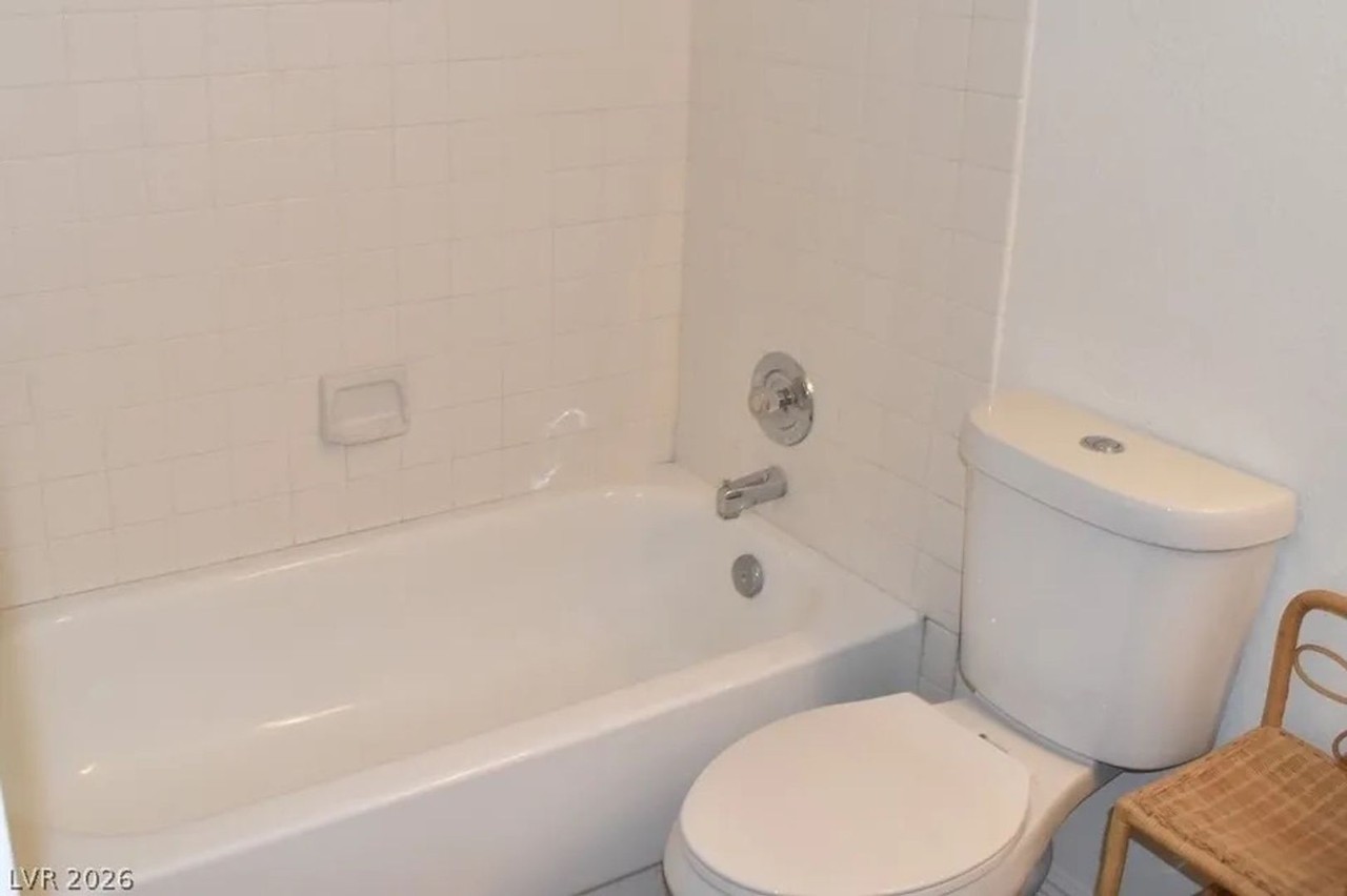 2214 Pebble Creek Ln - Photo 4 of 9