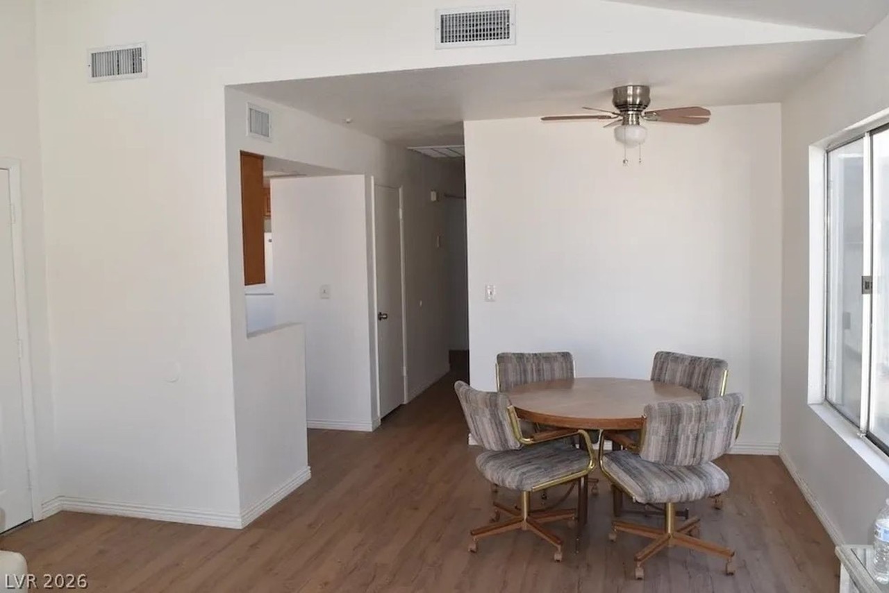 2214 Pebble Creek Ln - Photo 7 of 9