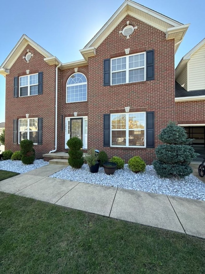 12045 Bamburgh Ct - Photo 5 of 50