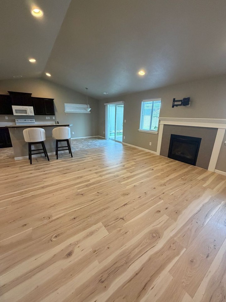 1338 E Brecken Dr - Photo 5 of 20