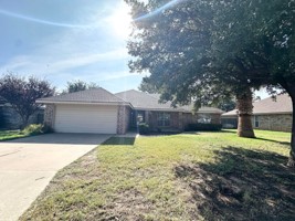 featured image of 4413 Saint Andrews Dr