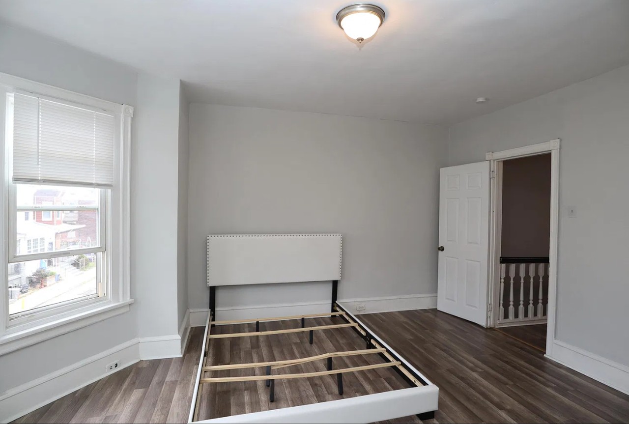 108 S Peach St - Photo 6 of 11