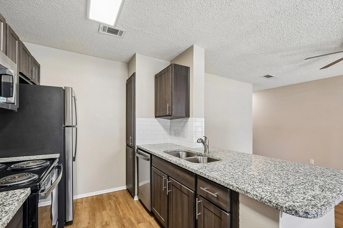 3009 Ira Young Dr - Photo 2 of 16
