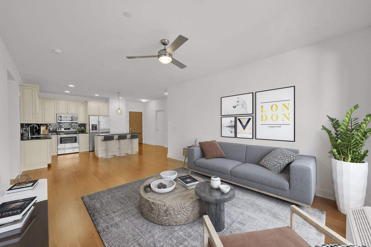 Infinity Edgewater - Photo 4 of 23