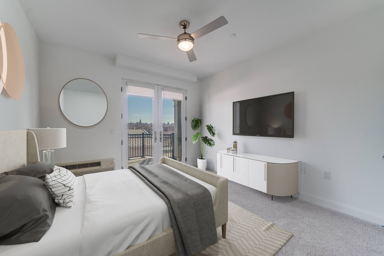 Infinity Edgewater - Photo 5 of 23