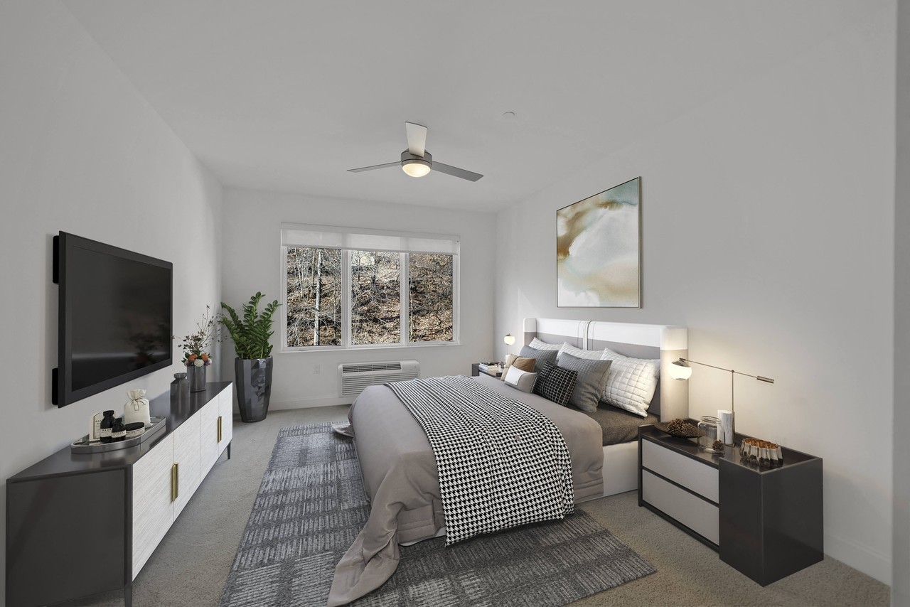 Infinity Edgewater - Photo 6 of 23