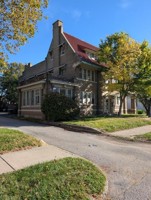 featured image of 408 W Mulberry St