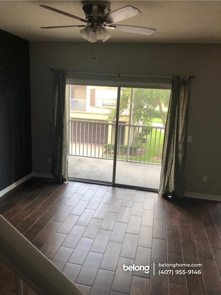 2352 Grand Central Pkwy - Photo 2 of 10
