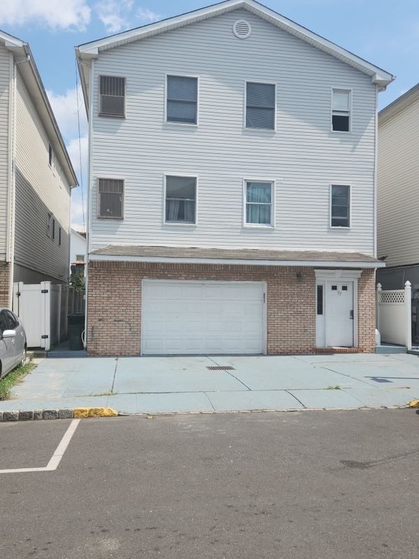 77 Sumo Village Ct
