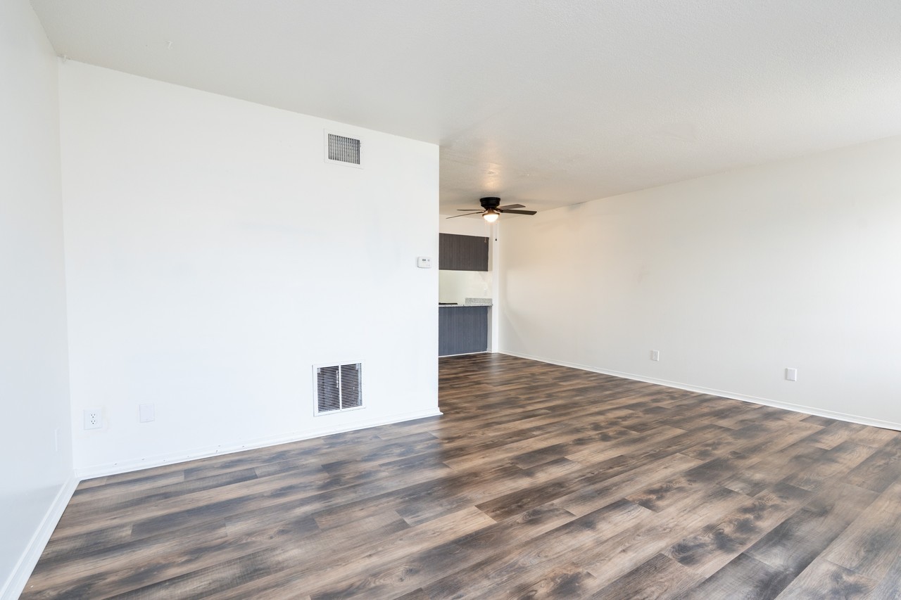 5590 S Gold St #300 - Photo 3 of 32