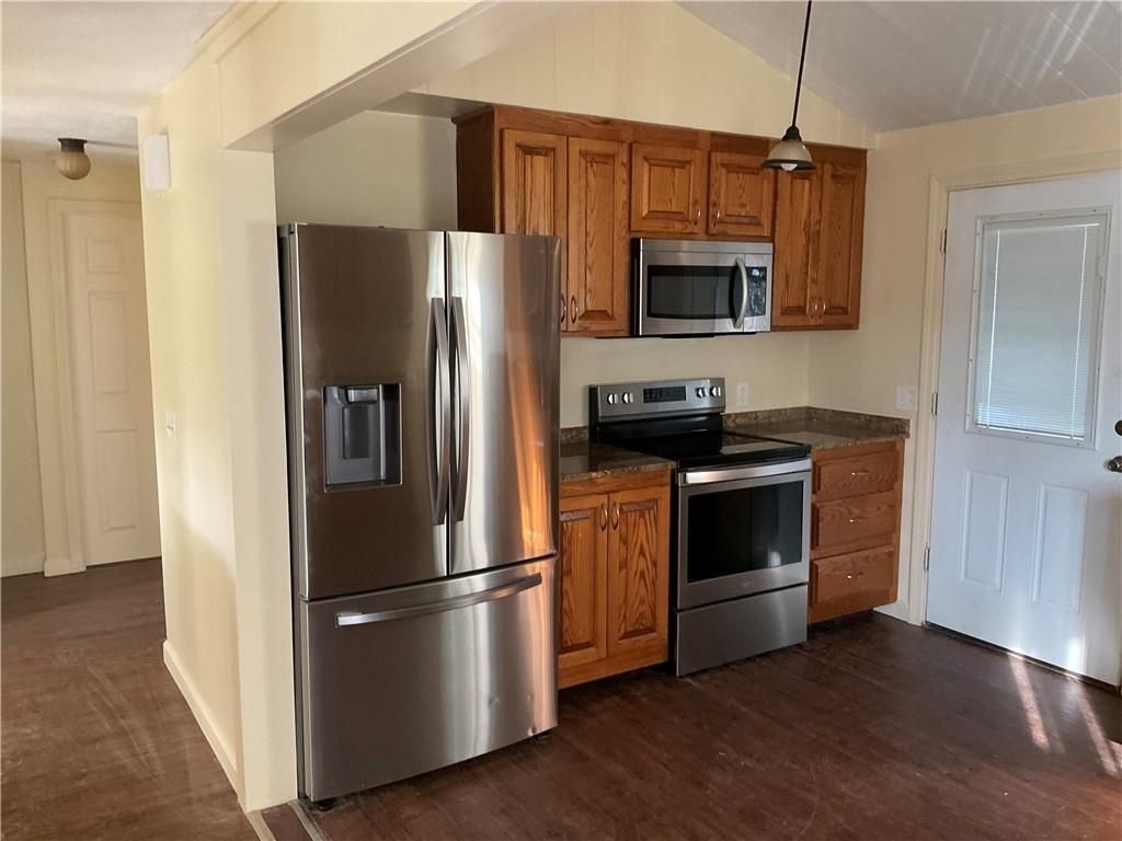 6 Pilgrim Ave - Photo 3 of 37