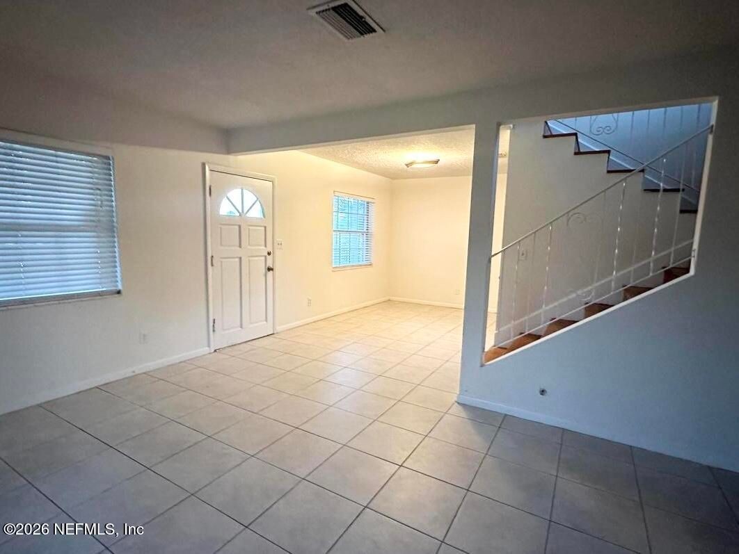22 Millie Dr - Photo 2 of 37