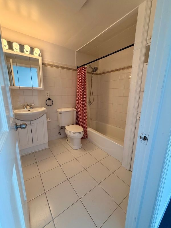 63 Garrison St - Photo 6 of 26