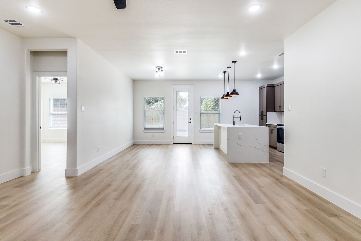 2623 Pine St - Photo 7 of 25