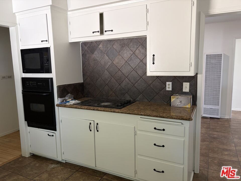 10954 Memory Park Ave - Photo 4 of 8
