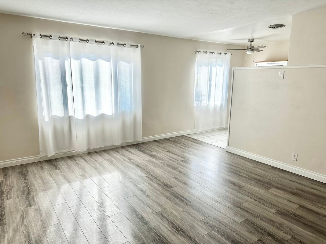 312 Avenida Cabrillo - Photo 2 of 5