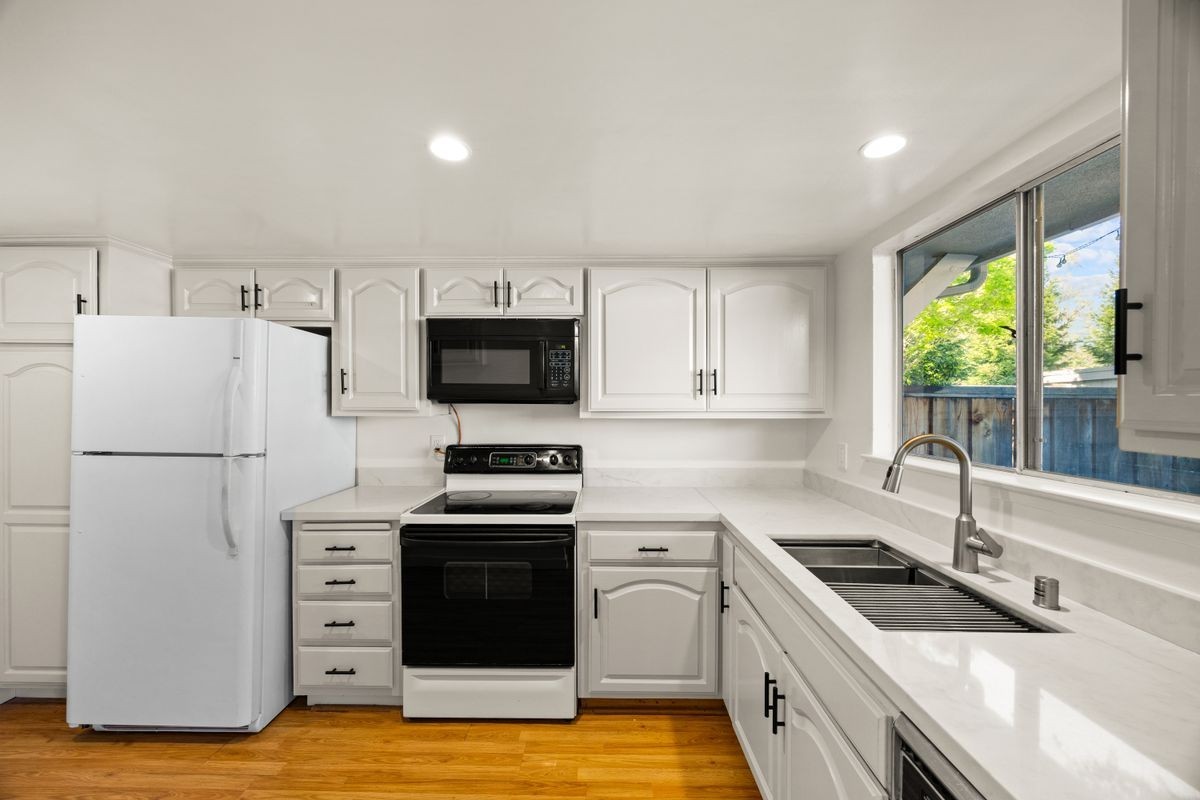 36 Miramonte Dr - Photo 5 of 18