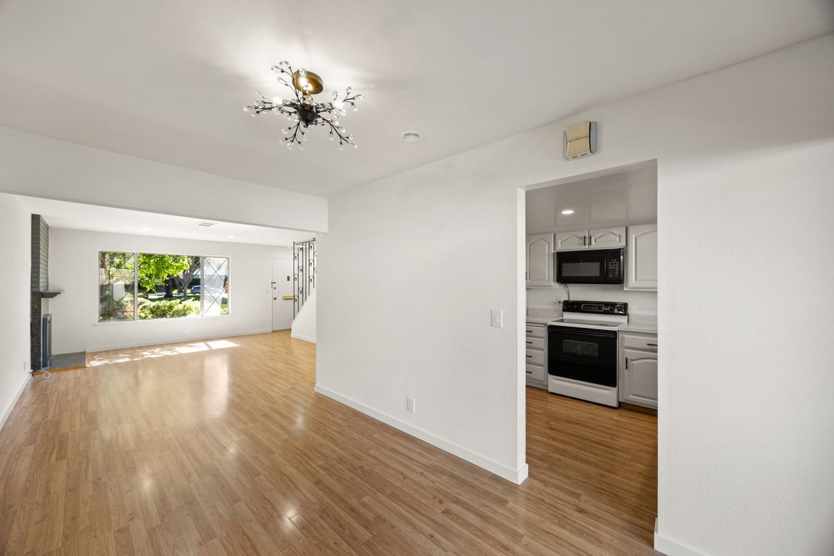 36 Miramonte Dr - Photo 7 of 18