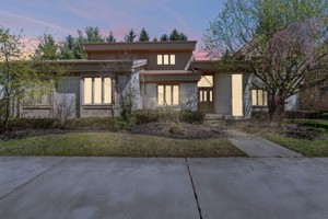 featured image of 6739 Arlington Dr