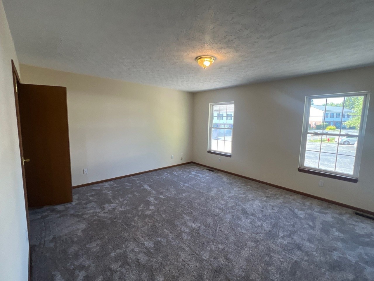 281 East Main Street - Photo 7 of 17