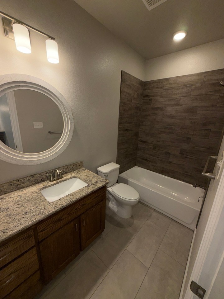 604 Wrigley Ln - Photo 5 of 13