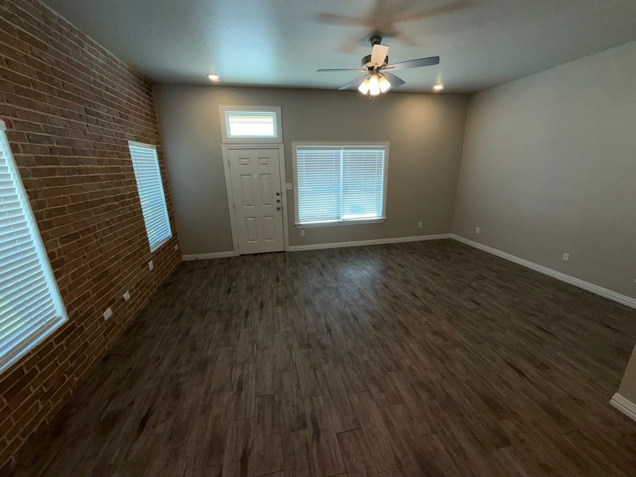 604 Wrigley Ln - Photo 7 of 13