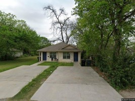 featured image of 715 S 16th St