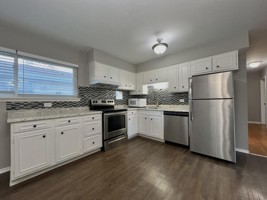featured image of 9 Scotdale Rd #4