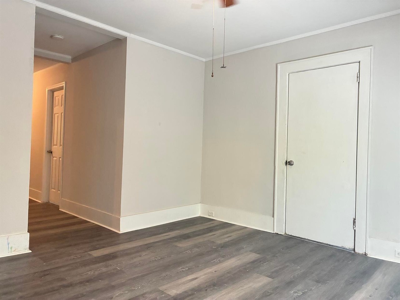 1118 Browns Ave - Photo 5 of 27