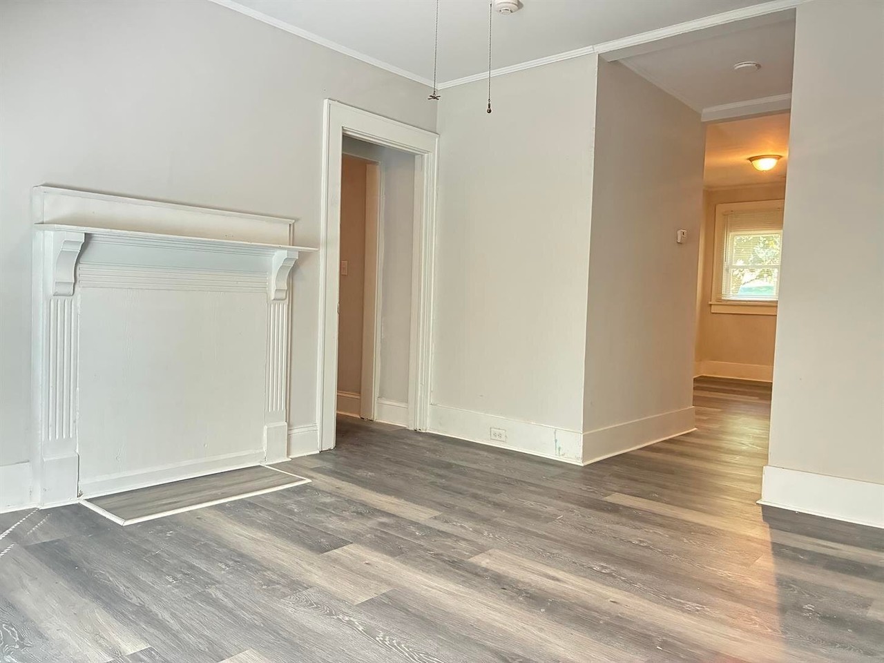 1118 Browns Ave - Photo 6 of 27