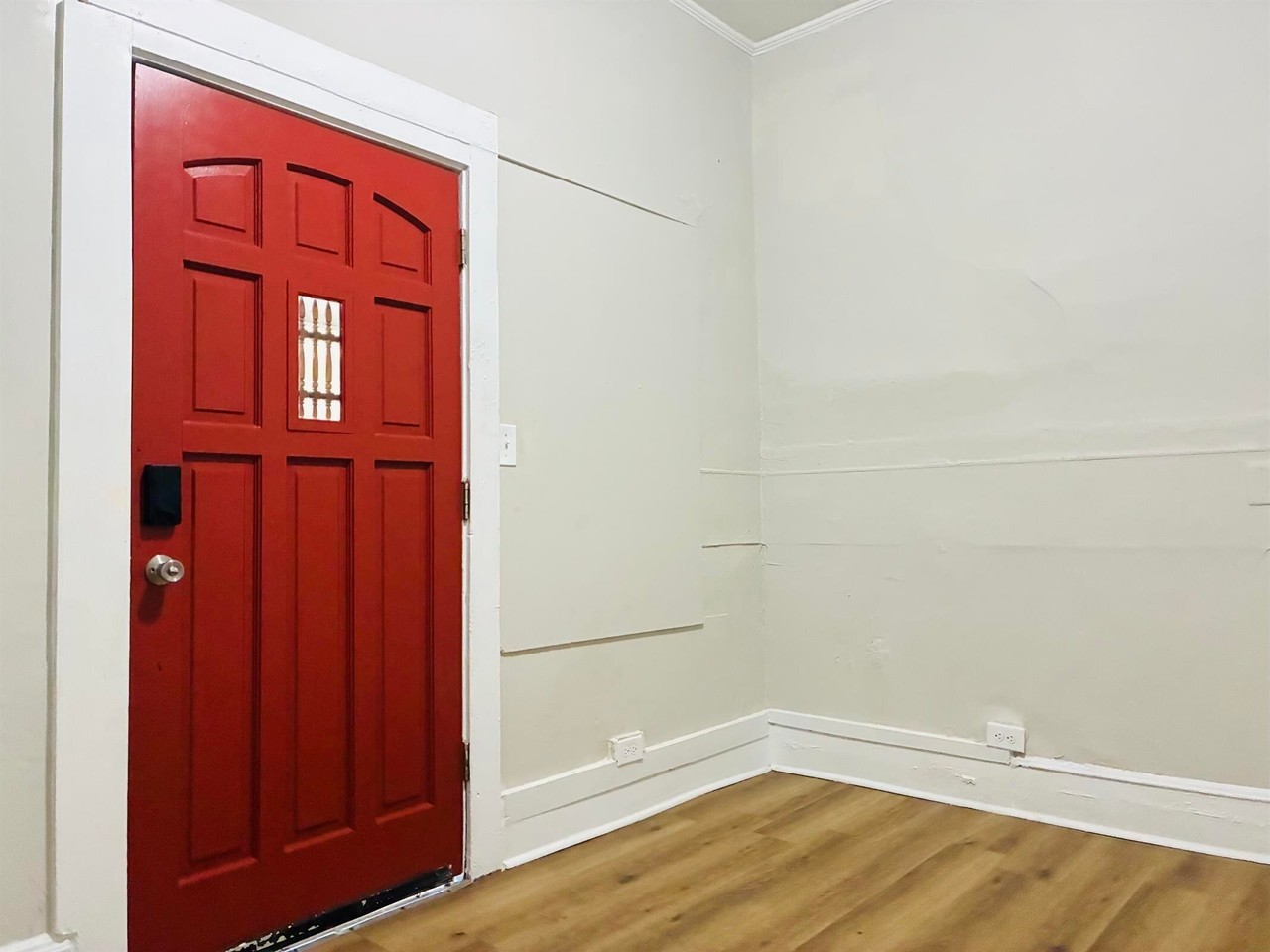 19 Central Ave - Photo 5 of 20