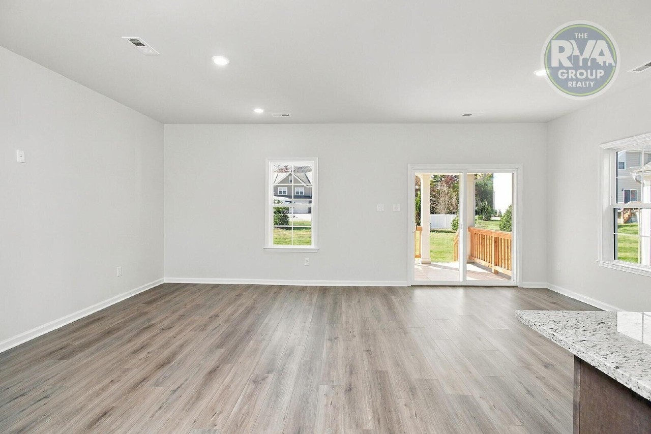 6472 Lila Crest Ln - Photo 4 of 30