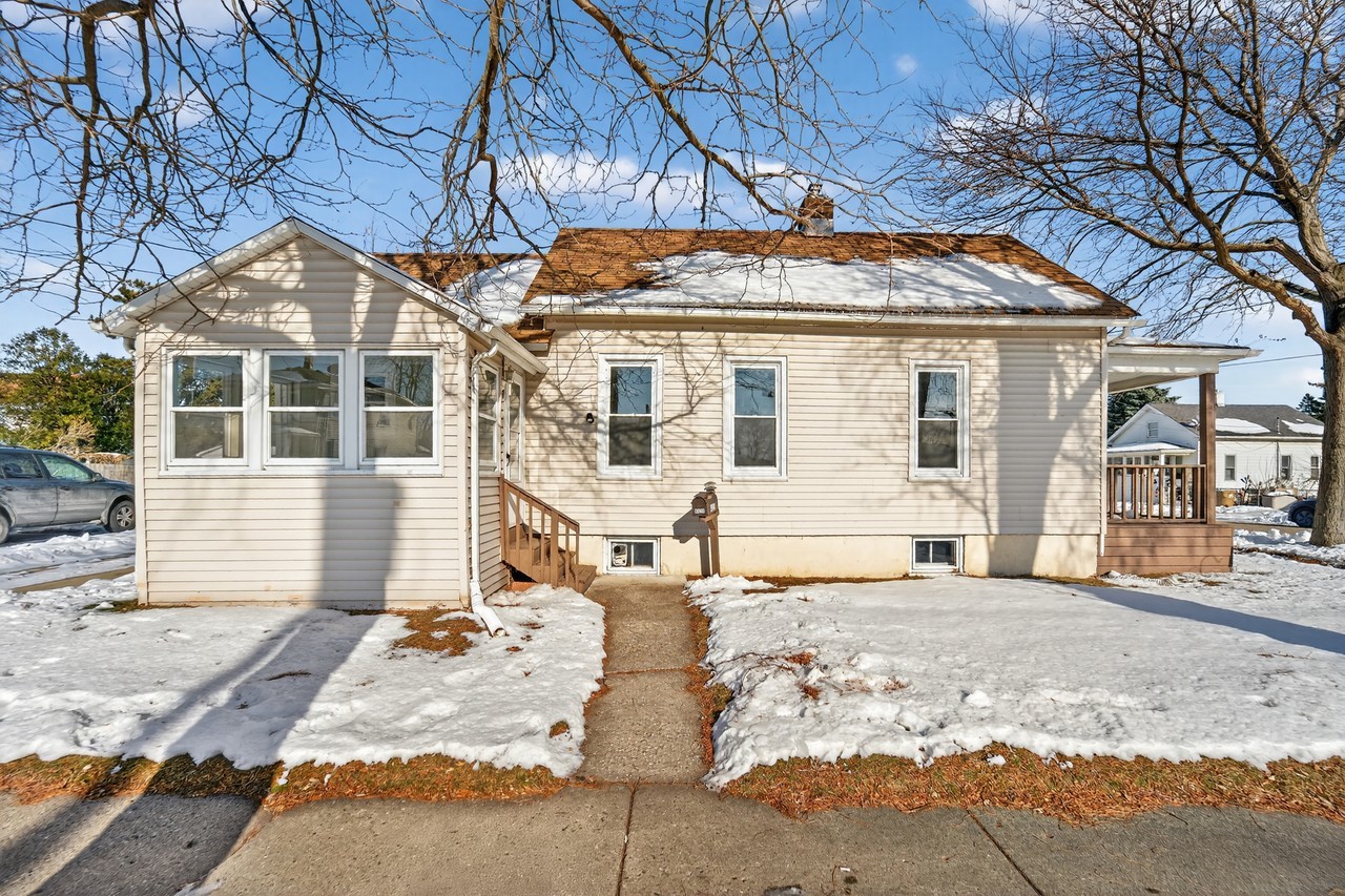4324 8th Ave #4324 - Photo 3 of 19