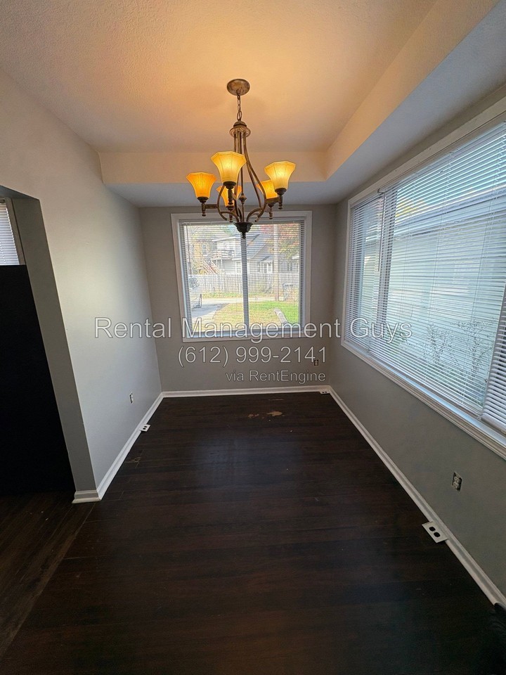 1155 7th St W #3 - Photo 3 of 7