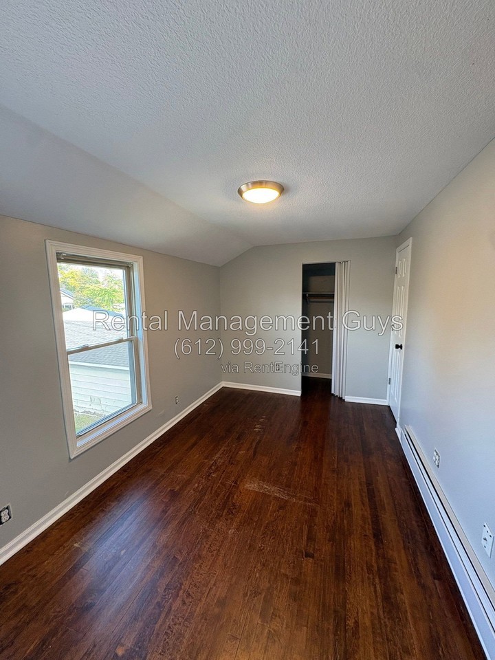 1155 7th St W #3 - Photo 4 of 7