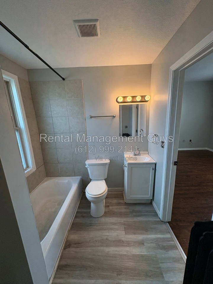 1155 7th St W #3 - Photo 6 of 7