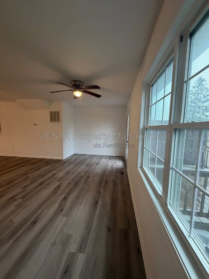 106 Ryder Benson Ln - Photo 4 of 16