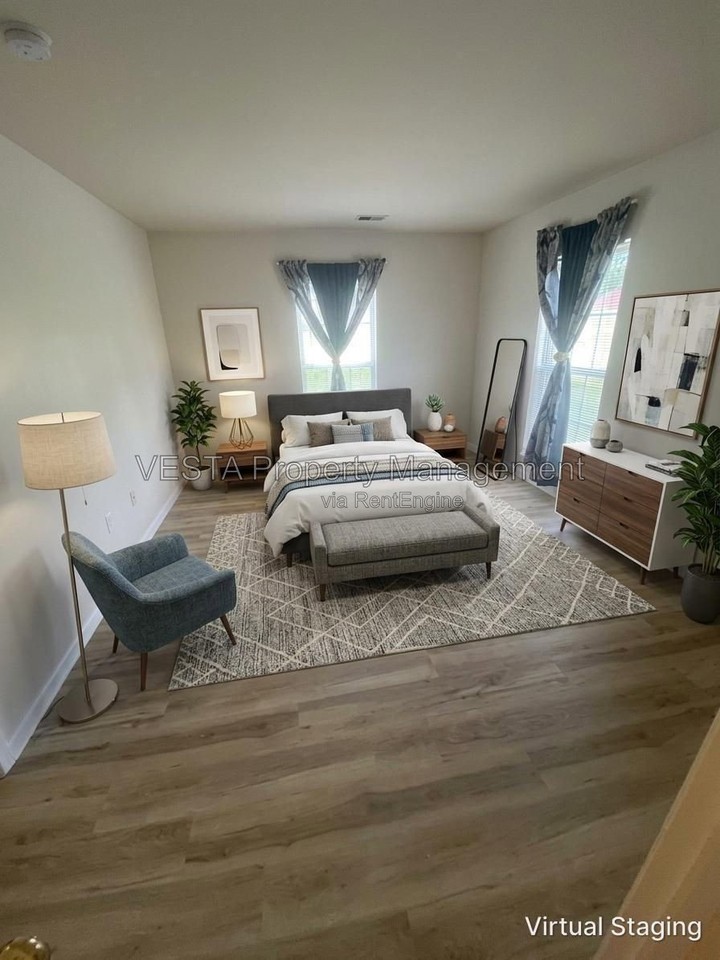 147 Brookland Ct #4 - Photo 3 of 9