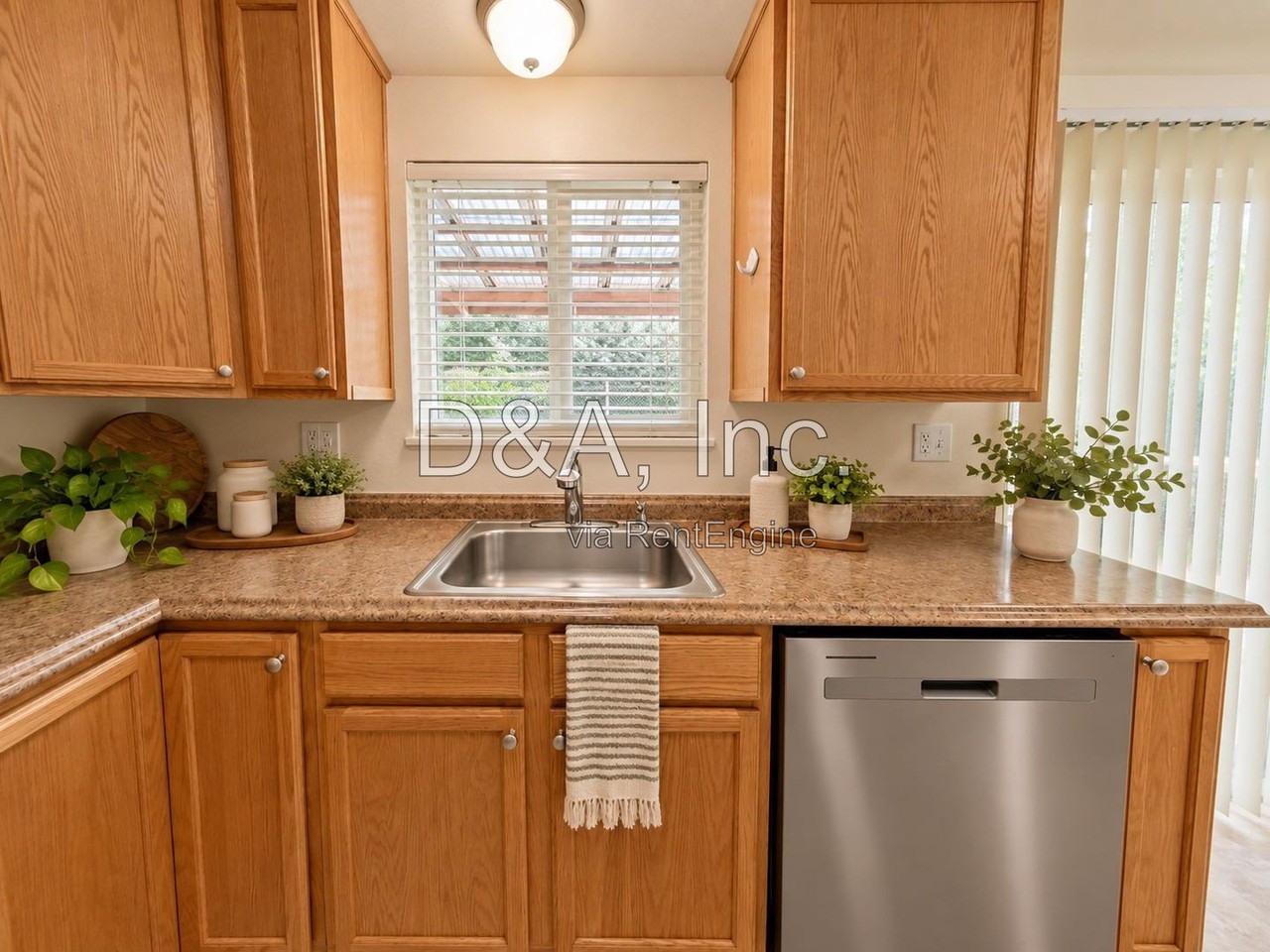 140 Ne Conifer Blvd #10 - Photo 7 of 19