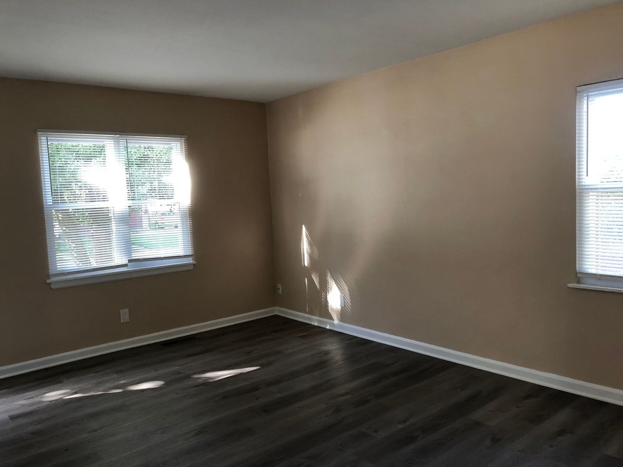 13 Runyon Dr - Photo 7 of 24