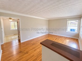 featured image of 3201 Tamsin Ave