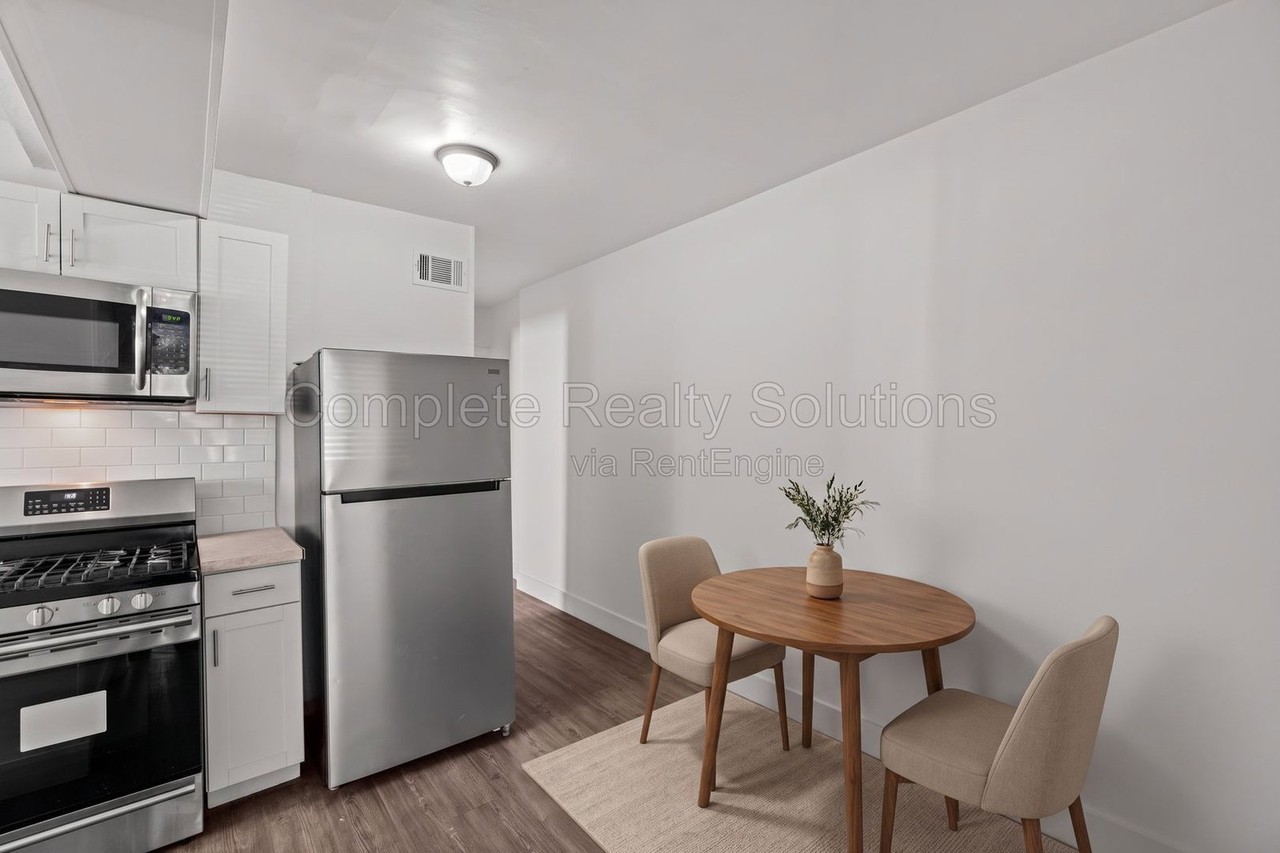 4734 S Grand Blvd #2N - Photo 2 of 29